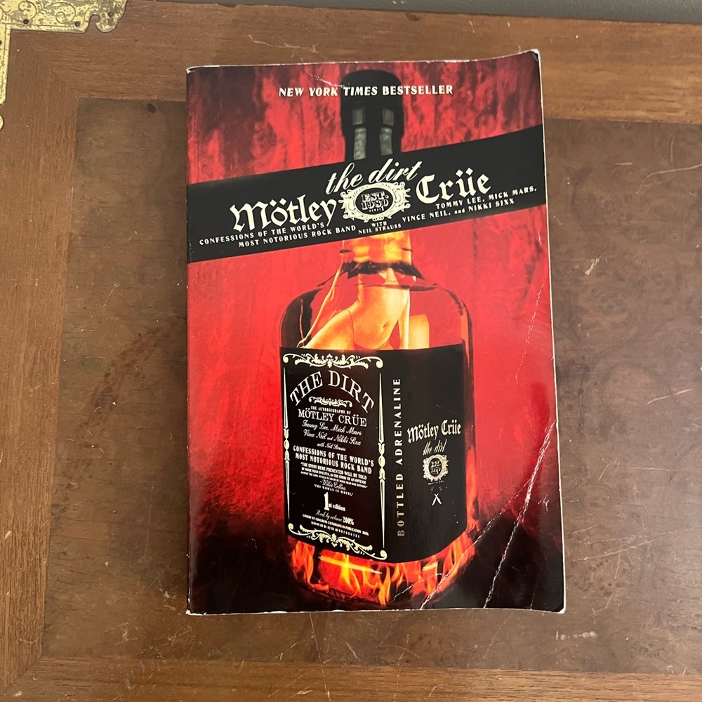 First Edition 2002 Vintage Motley Crue The Dirt Biography Book